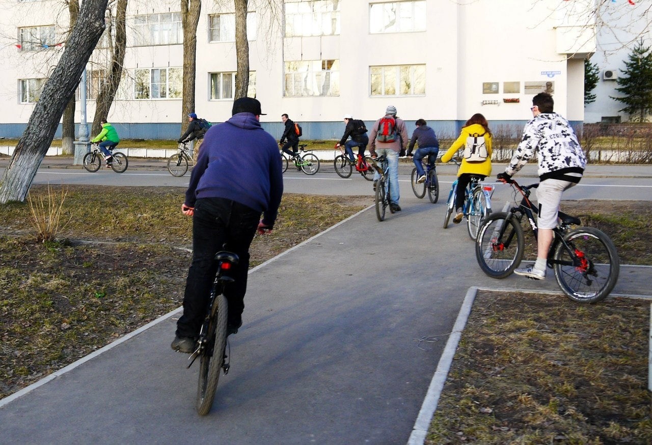 В Архангельске прокатили национальный Единый день велосипедных действий