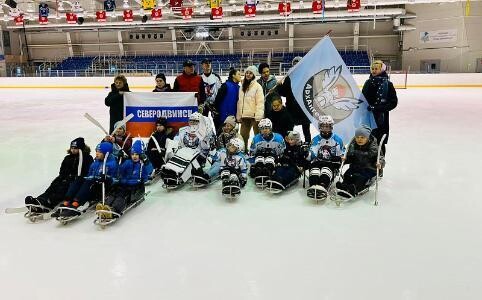 В Северодвинске прошел фестиваль по следж-хоккею