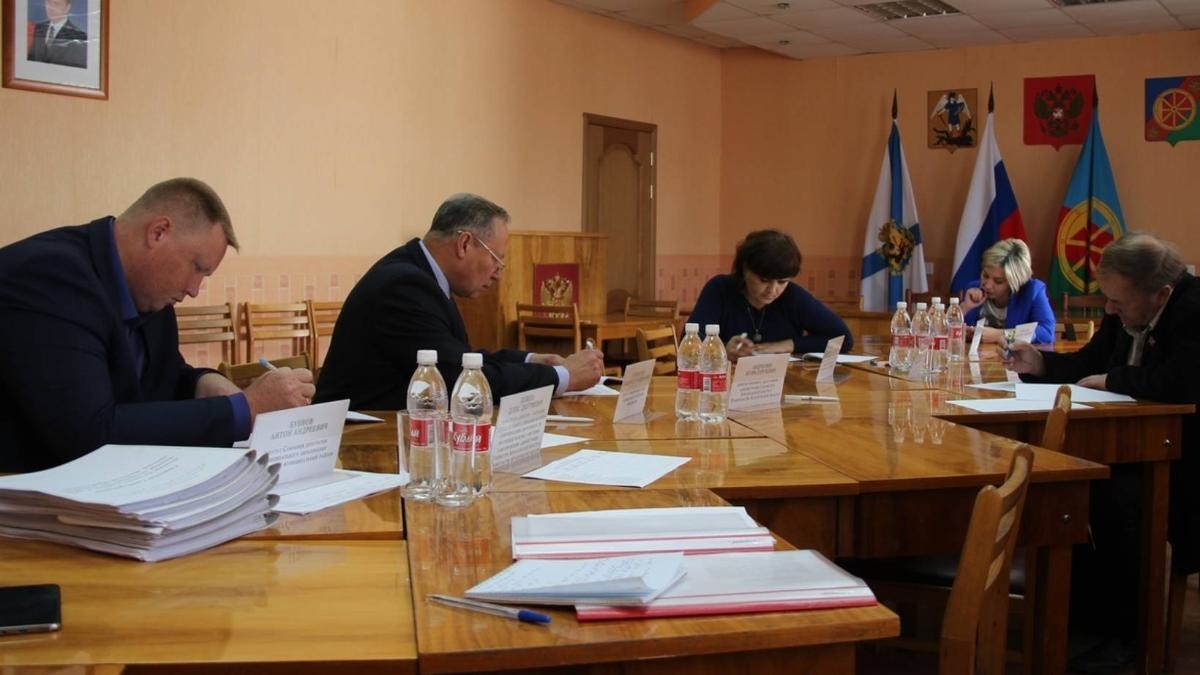 На должность главы Няндомского района претендуют два человека