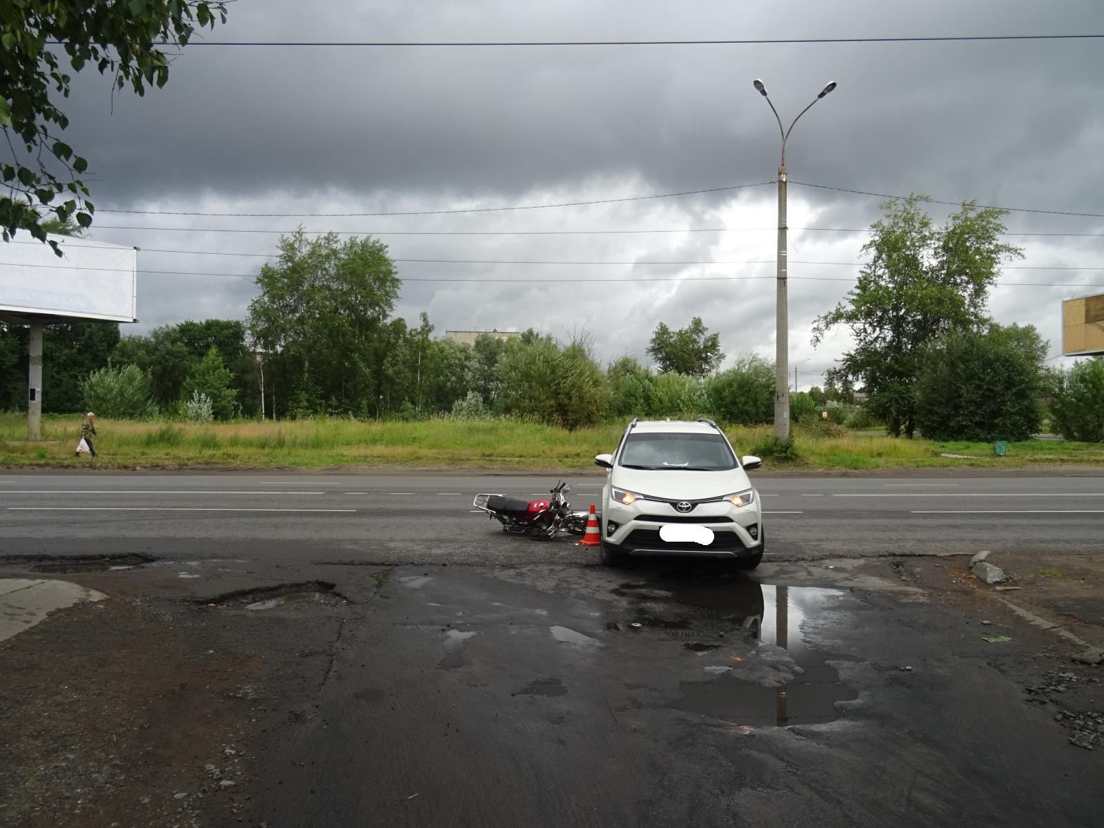 В столице Поморья мотоциклист пострадал, столкнувшись с автомобилем «Тойота»