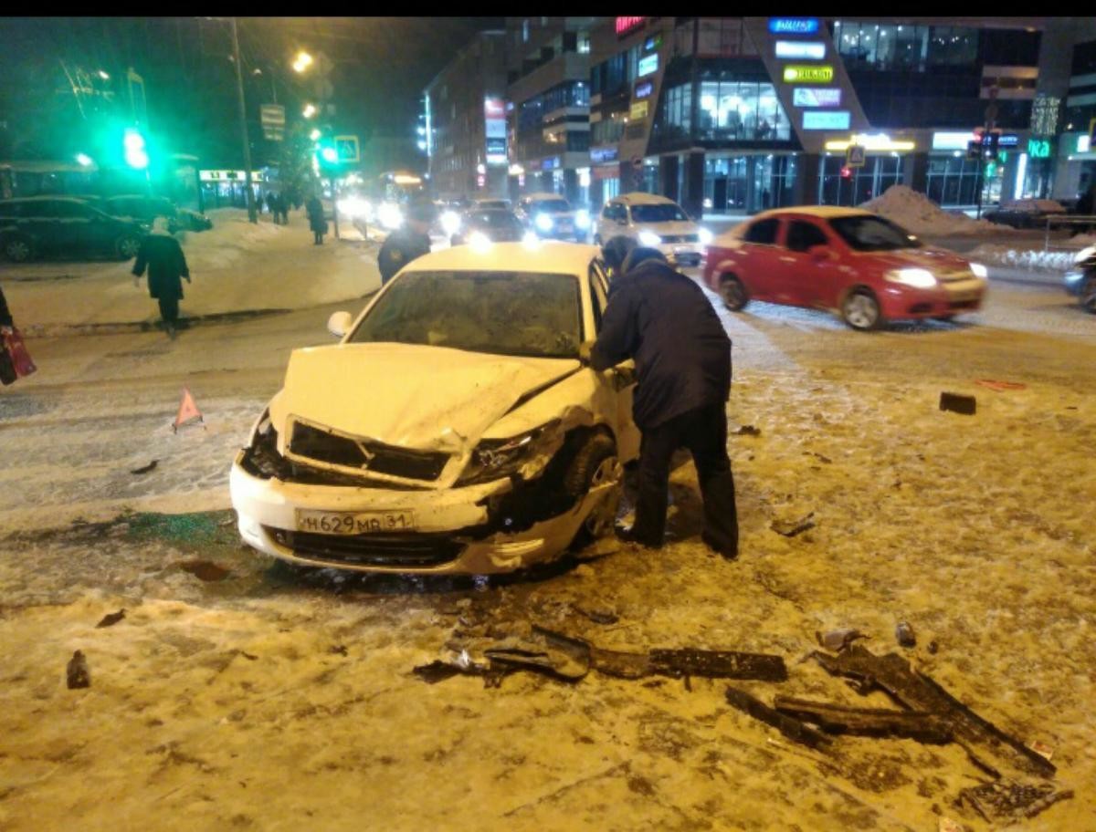 Авария в центре Архангельска создала большую пробку