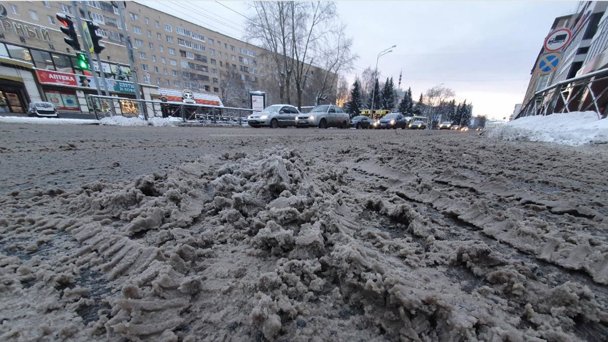 Плесецкое дорожное управление вновь не справляется с уборкой улиц Архангельска