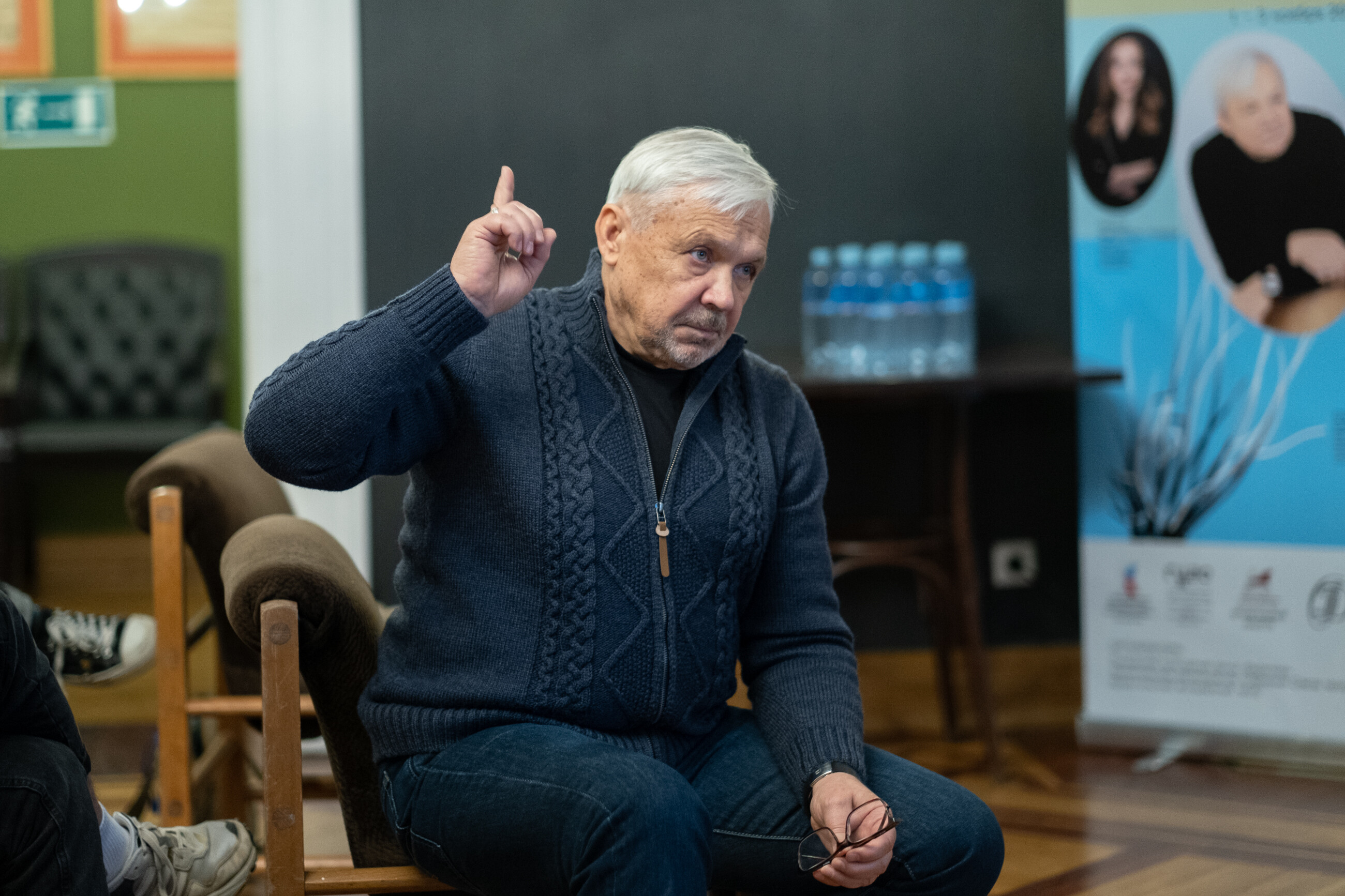 Актёр Василий Мищенко встретился со зрителями