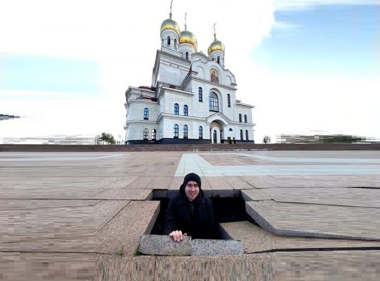 Перед новым собором в Архангельске разверзлась земля