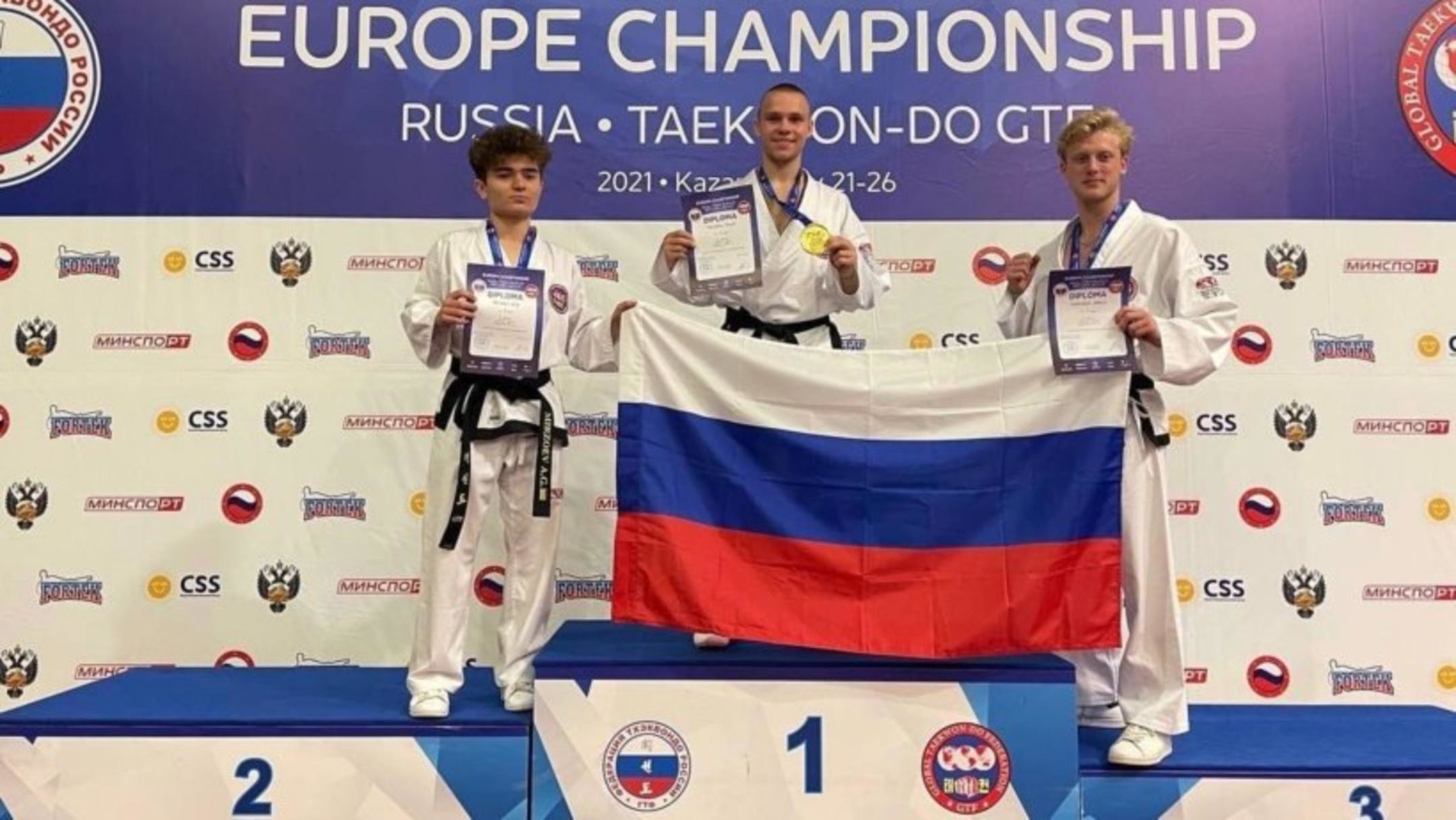 Тхэквондист Даниил Малофеев из Архангельска стал двукратным чемпионом Европы - 2021