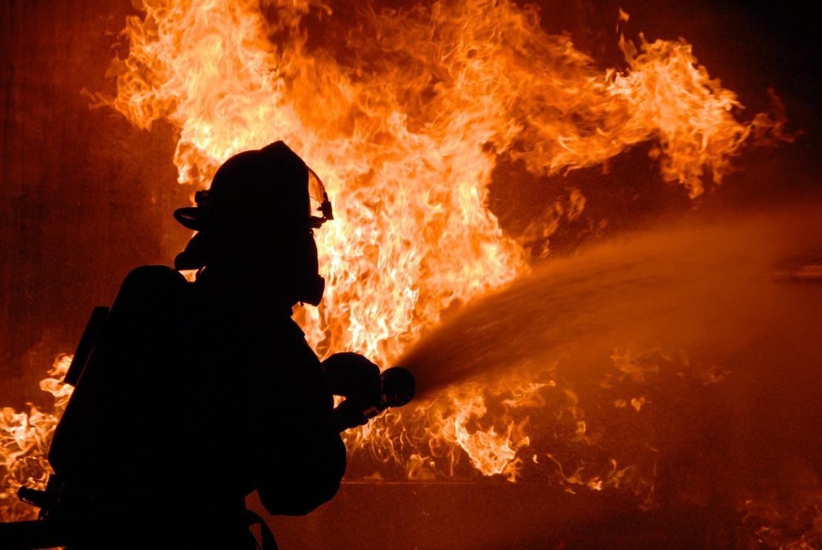 В Урдоме два человека погибли при пожаре в жилом доме
