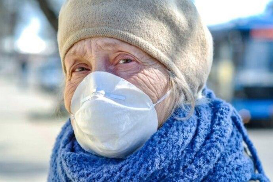 В Архангельской области от коронавируса чаще всего гибнут пожилые люди
