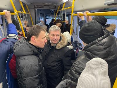 Архангельский градоначальник раскрыл зарплату водителей в компании нового перевозчика