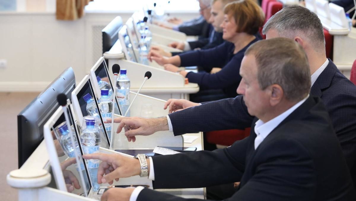 Дополнительные 2 млрд рублей в бюджете Поморья распределили по министерствам