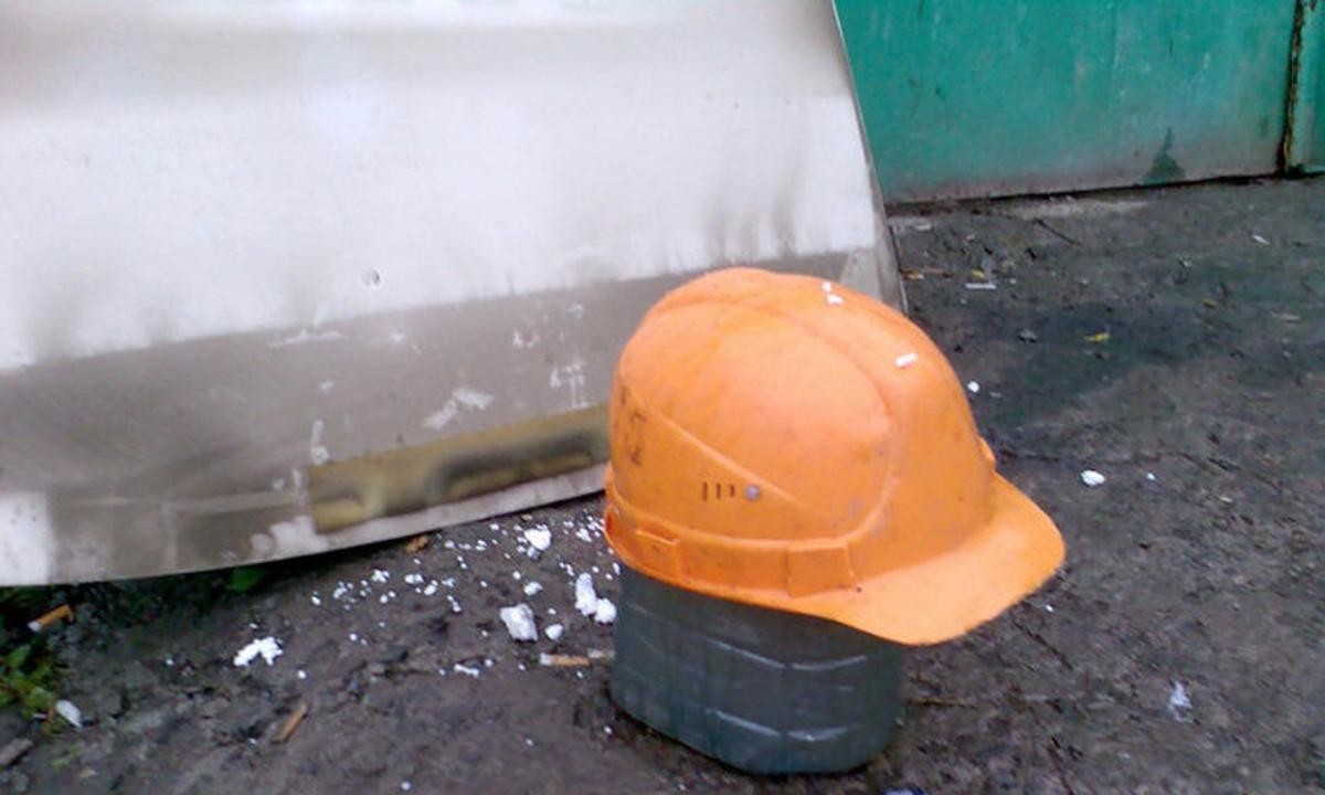 Подсобный рабочий погиб на стройке в Няндоме, уронив на себя электродвигатель