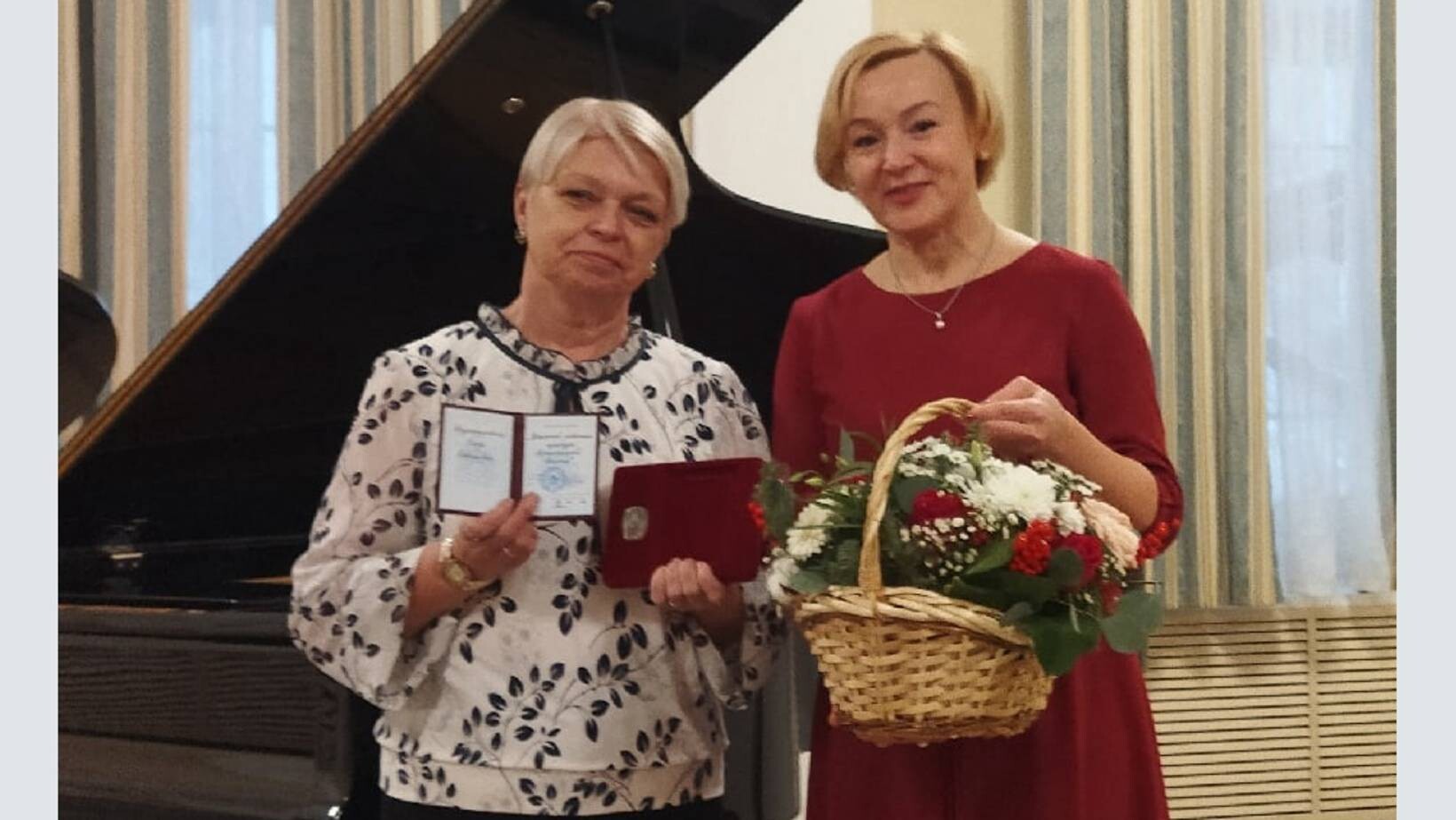 Преподаватель детской музыкальной школы Ольга Дружининская стала почетным работником культуры области