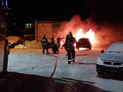 За последнюю ночь в Архангельске сгорели три иномарки