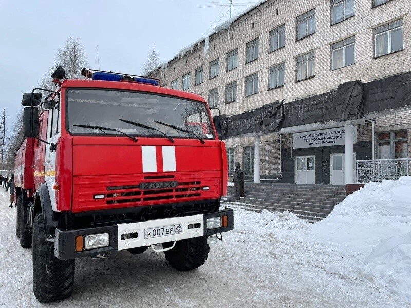 В здании Архангельского колледжа телекоммуникаций произошёл пожар