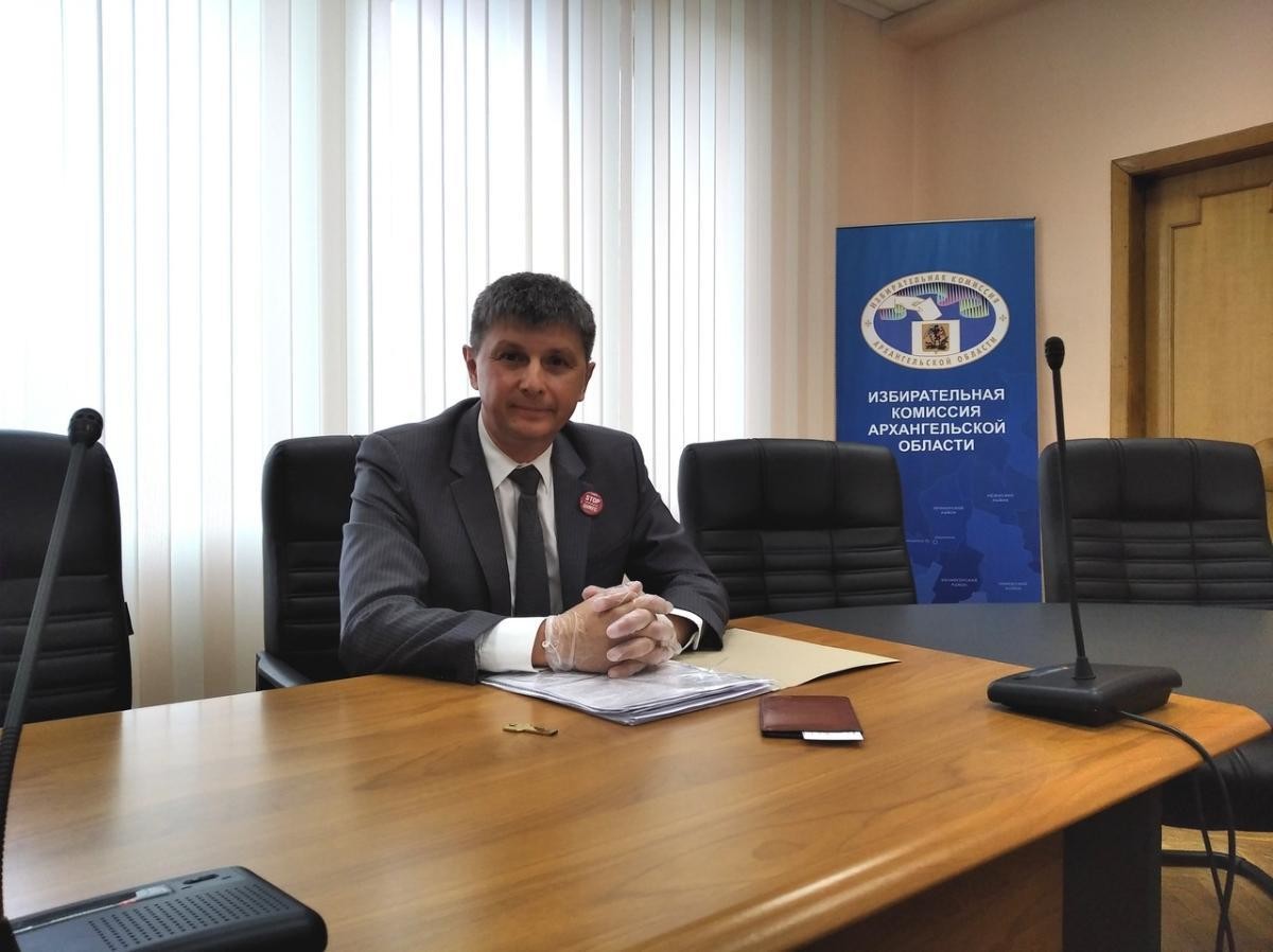 Олег Мандрыкин ответил на вопросы журналистов об участии в выборах губернатора Архангельской области