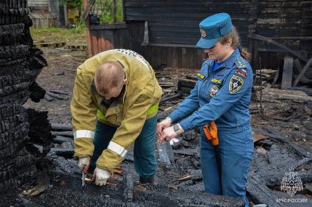 Причиной пожара в «деревянном районе» Архангельска назвали игры с огнем