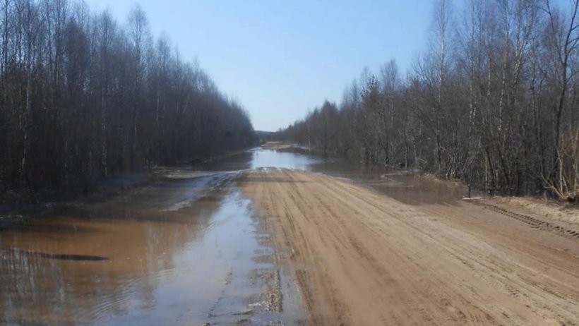 В Онежском районе паводком размыло дороги