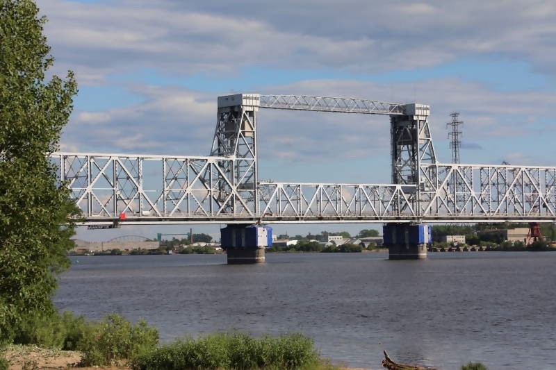Глава Архангельска попросил жителей города "перетерпеть" закрытие моста на две недели