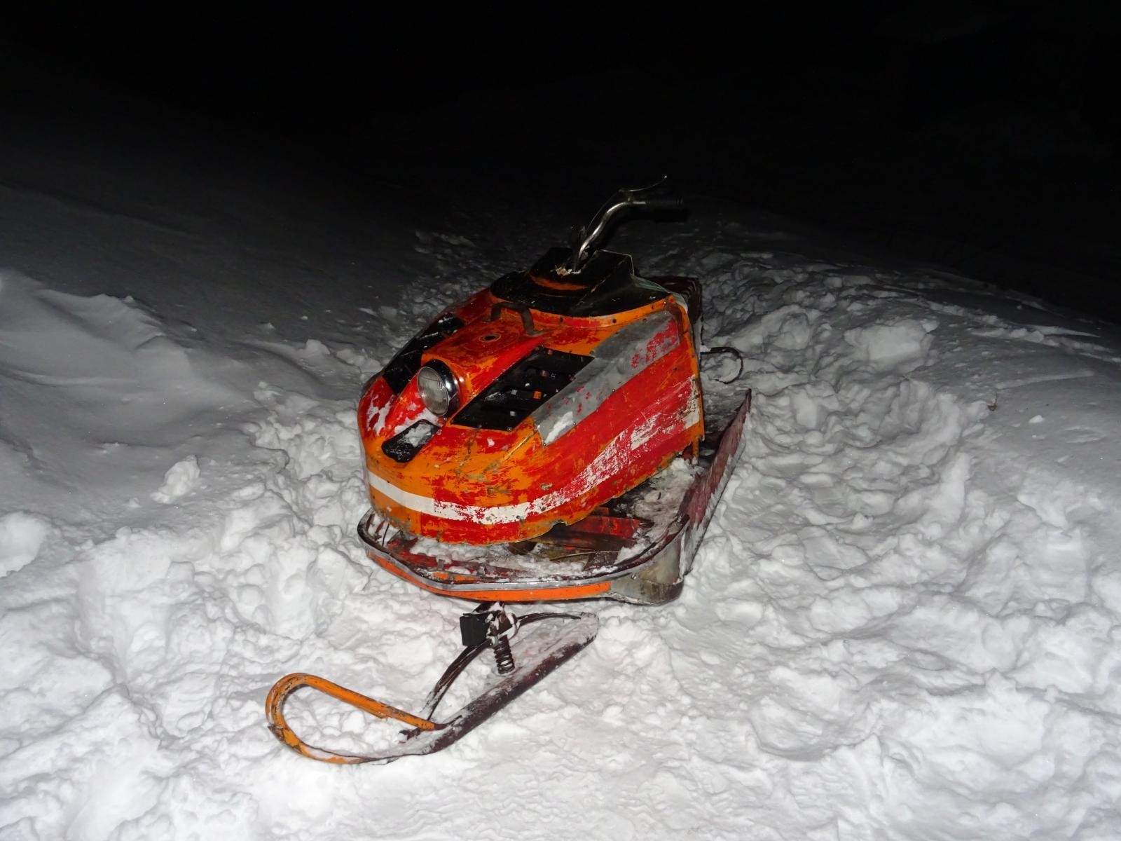 В Лешуконском районе снегоход сбил ребёнка на «ватрушке»