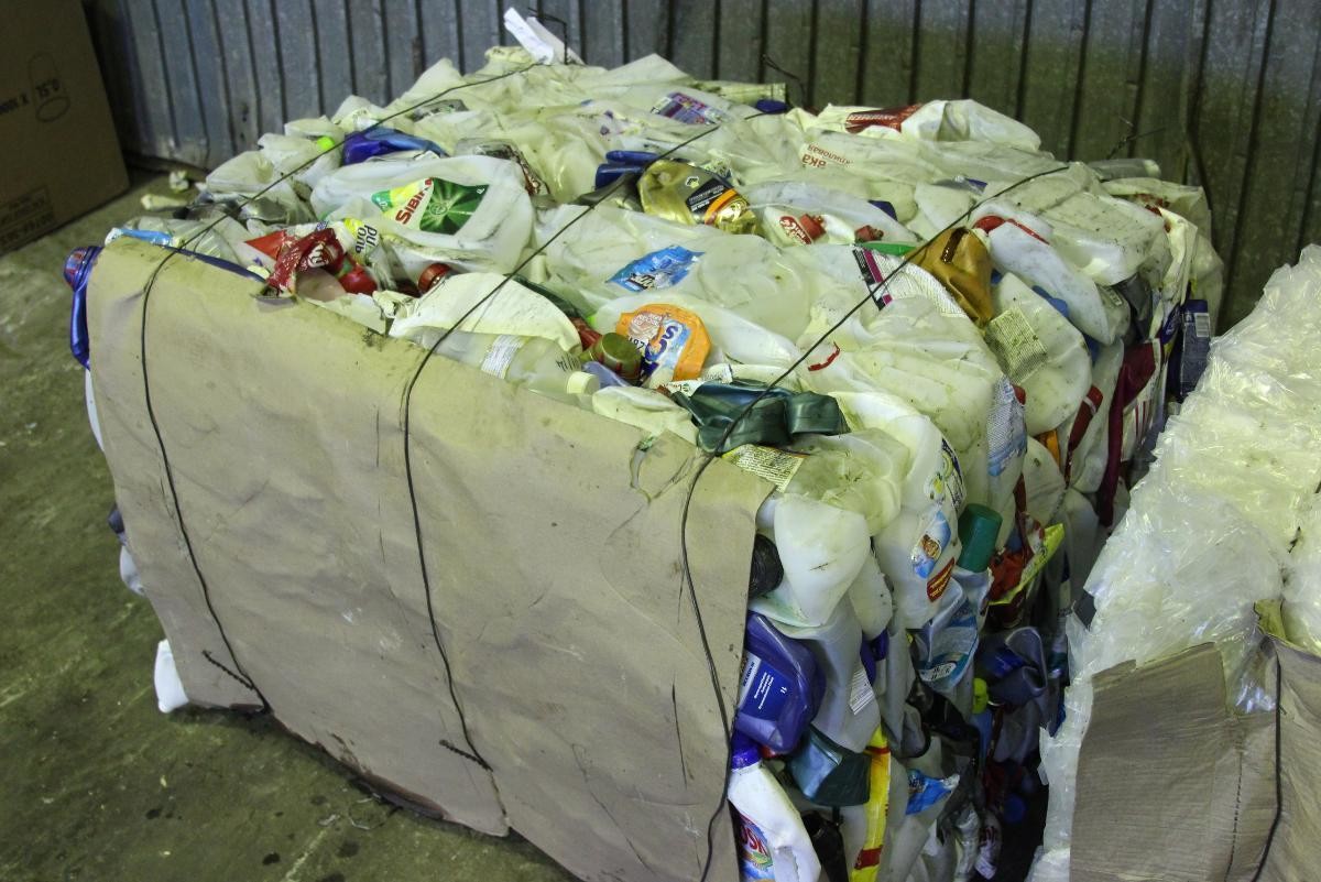 Пустышка получает джекпот: «Экоинтегратор» и его критики о мусорной реформе в Архангельской области