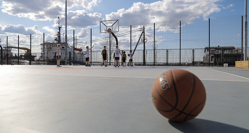 В Архангельске открыли центр уличного баскетбола