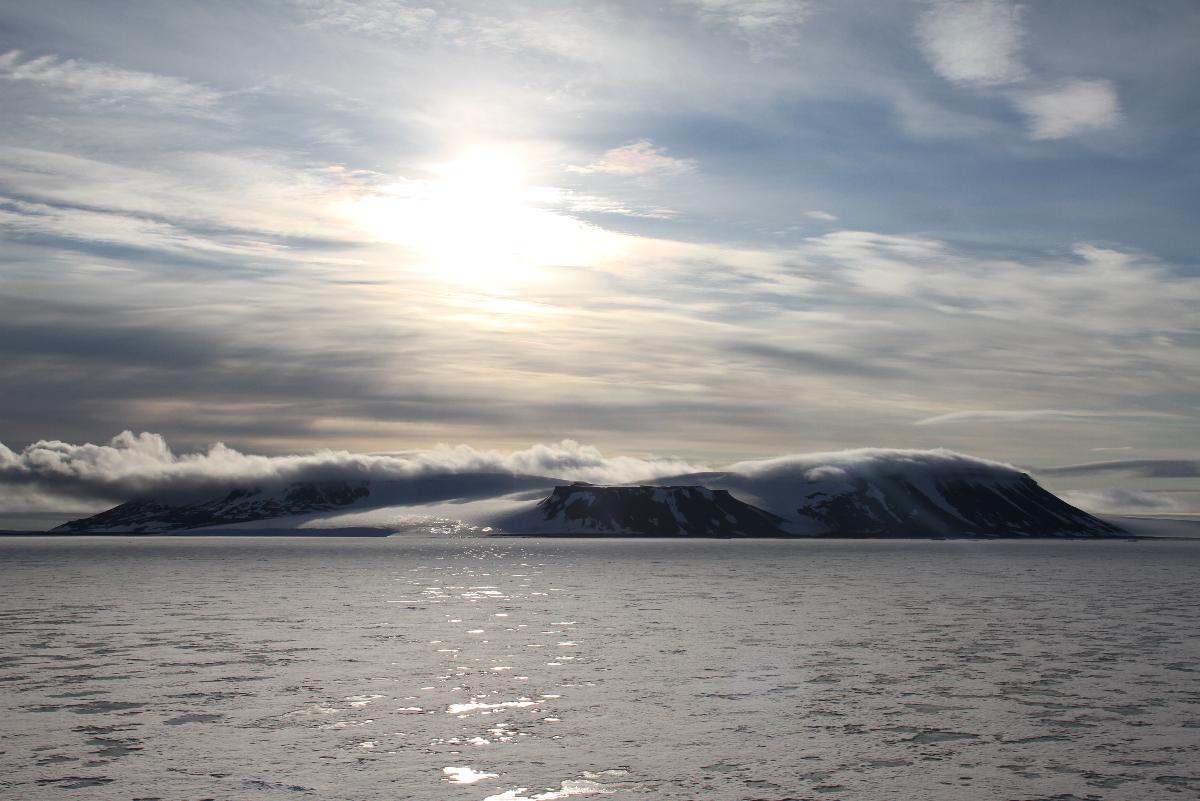 Типичный арктический пейзаж в начале лета, Земля Франца-Иосифа