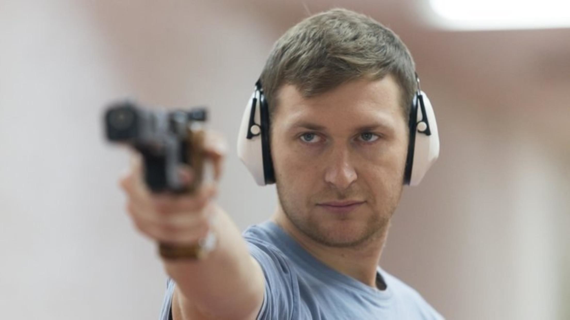Стрелок из Поморья Леонид Екимов вступил в борьбу за олимпийские медали