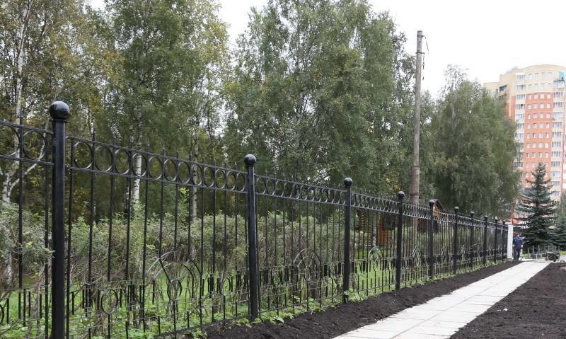 В Архангельске отремонтируют ограждения Вологодского кладбища