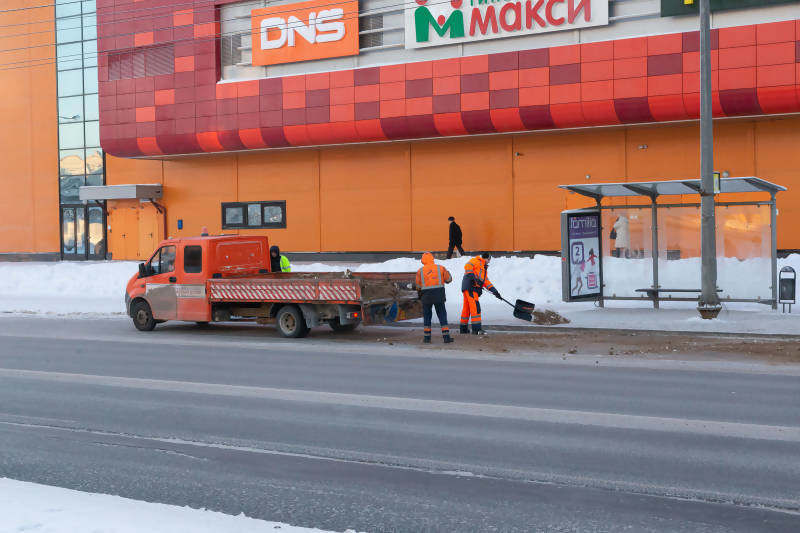 Соль на дорогах Архангельска не работает при -20