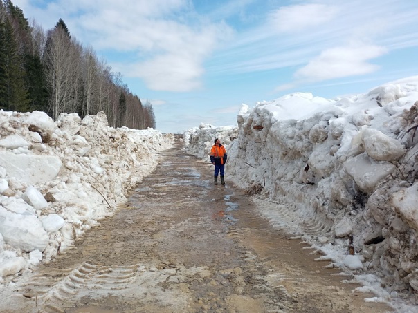 Дорожники продолжают ликвидацию последствий паводка на пинежской трассе, но проезд по маршруту Архангельск -Пинега уже открыт