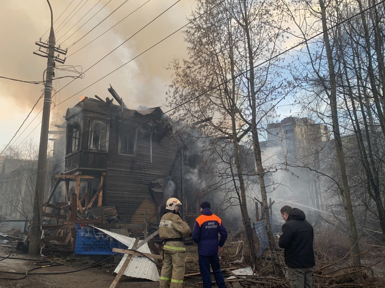 В Архангельске горел дом Брагина