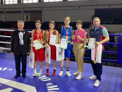 Команда Архангельской области заработала десять медалей на первенстве Северо-Запада по боксу