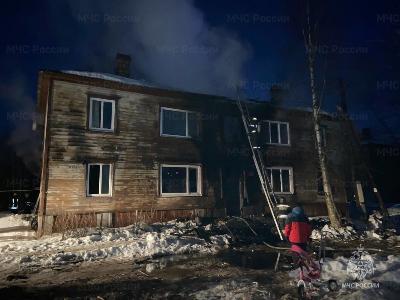 МЧС России: причиной пожара в архангельской «деревяшке» мог стать поджог