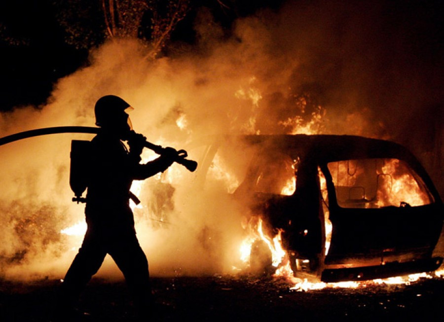 Mitsubishi Pajero горел в Архангельске минувшей ночью
