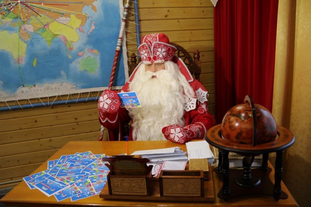 Желающая встретить новогодние праздники на родине Деда Мороза северянка попалась на мошенников