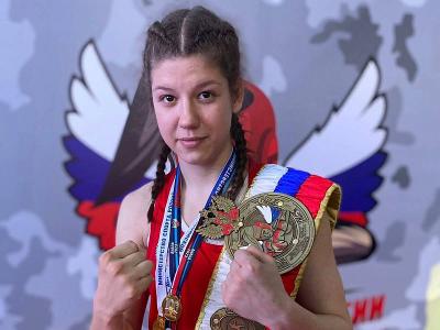 Архангелогородка Лада Еськина выиграла первенство России по боксу