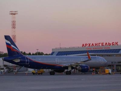 Самолет, выполнявший рейс Архангельск-Санкт-Петербург, был вынужден вернуться в пункт отправления из-за технических неполадок борта