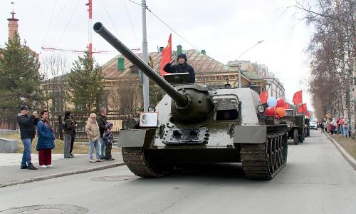 В Архангельске прошел парад военной техники