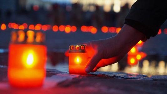 Акция «Река памяти» прошла в Архангельске накануне праздника годовщины Великой Победы