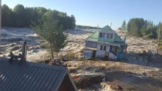 После прорыва плотины в Карелии без вести пропавшими считаются четыре человека